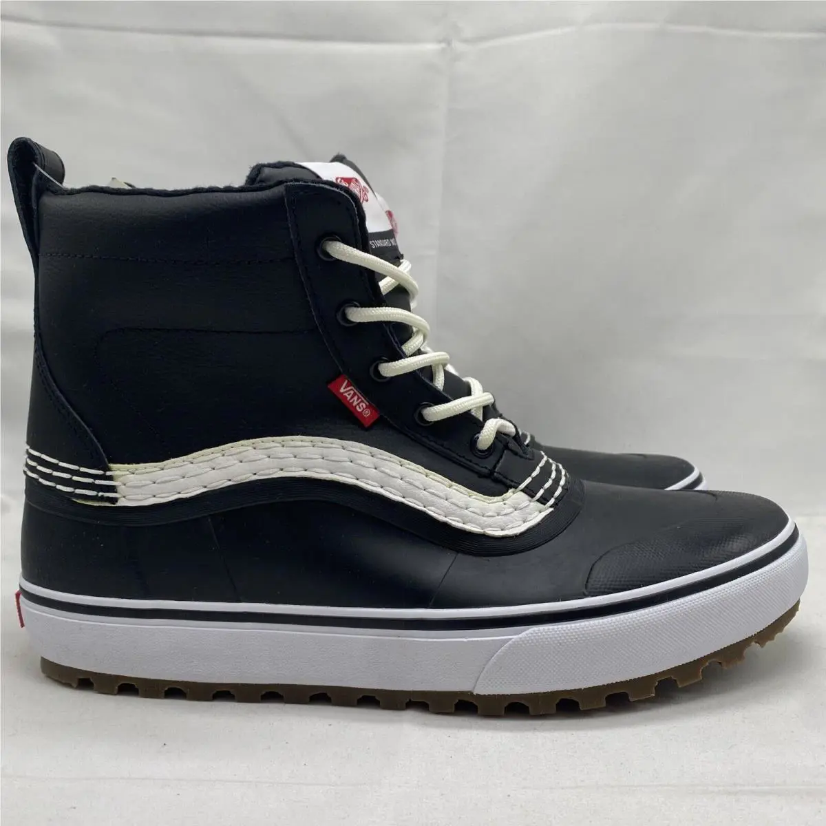 Vans shoes - VANS Standard Mid Snow Boot MTE - VN0A5JHZY28 - Black / White, Manufacturer: Black / White (UPC: 0196570222970) 0
