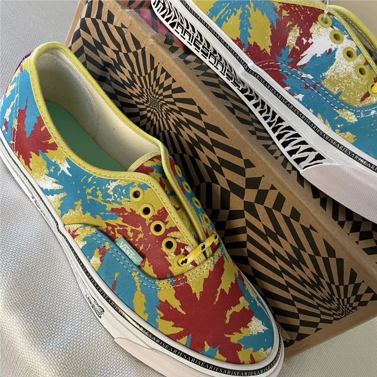 Vans shoes - VANS Vault OG Authentic - Vault Authentic - VN0A4BV99QW - Multicolor 2