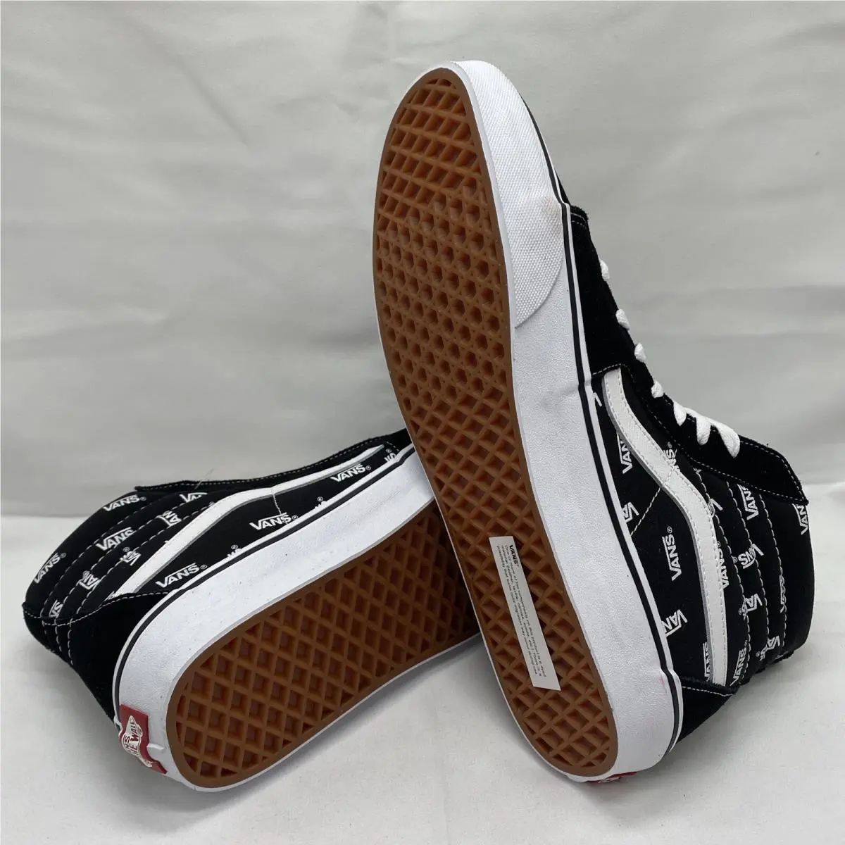 Vans shoes - VANS Sk8-Hi - VN0A32QGQW7 - Black / White, Manufacturer: True White, Black (UPC: 0195439349513) 4