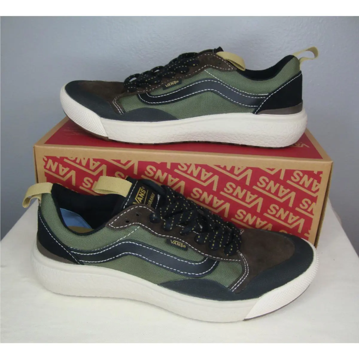 Vans Ultrarange Exo Se Skate Shoes Men`s 7.5 Black Olive Green Women`s 9 Retro