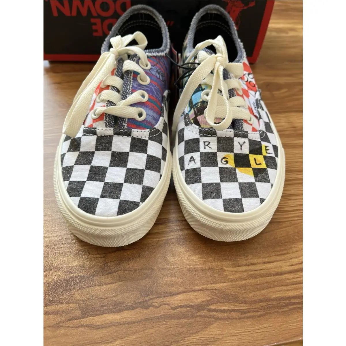 Vans shoes - Vans x Stranger Things Authentic Surfer Boy Pizza - VN0A5JMPBO5 - Multi/Marshmallow 3