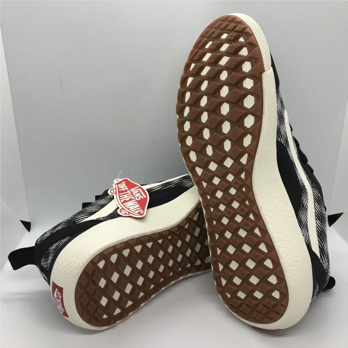 Vans shoes - VANS UltraRange Exo - UltraRange Exo - VN0A4U1KXU2 - Black / Marshmallow - White (UPC: 0194115438763) 3
