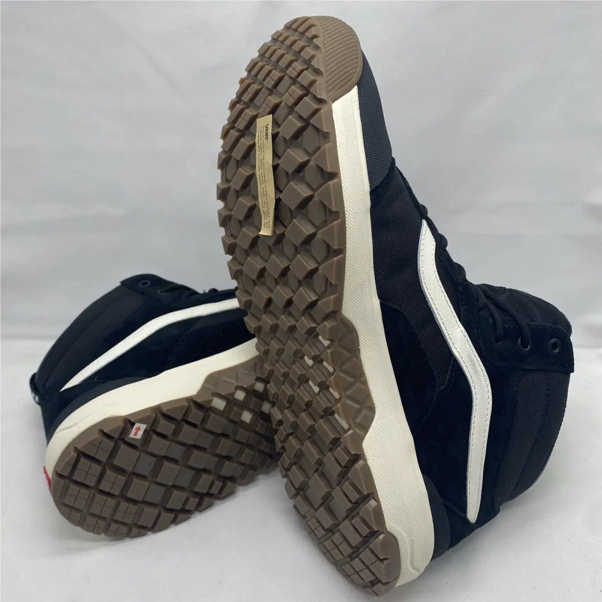 Vans shoes - VANS UltraRange - UltraRange - VN0A5KS5BPO - Black / White / Gum (UPC: 0196573476066) 4
