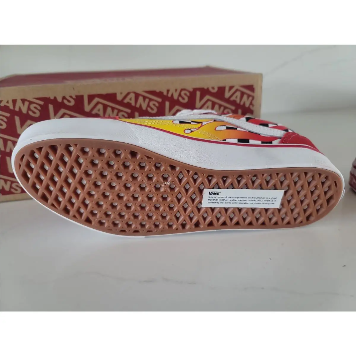 Vans shoes - VANS Old Skool - Old Skool - RED FLAMES - Red 5