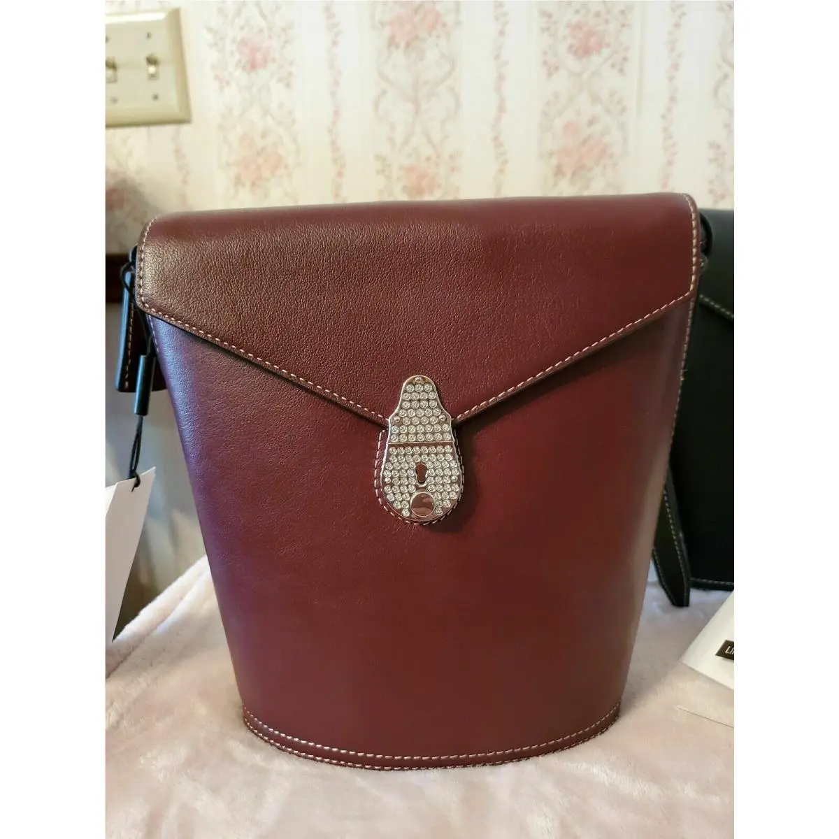 Lock Leather Bucket Bag Limited Edition Stud H9GJADA1 H9GJUDA1 RED H9GJADA1 by Calvin Klein