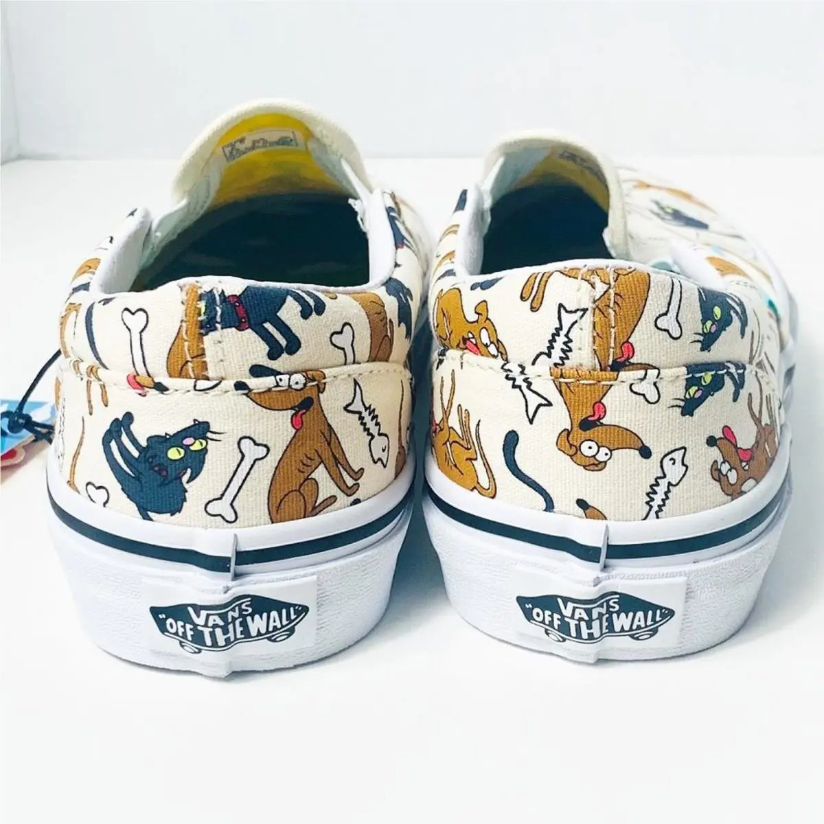 Vans shoes - Vans X The Simpsons Family Pets Classic Slip-On Trainers - Brown 8