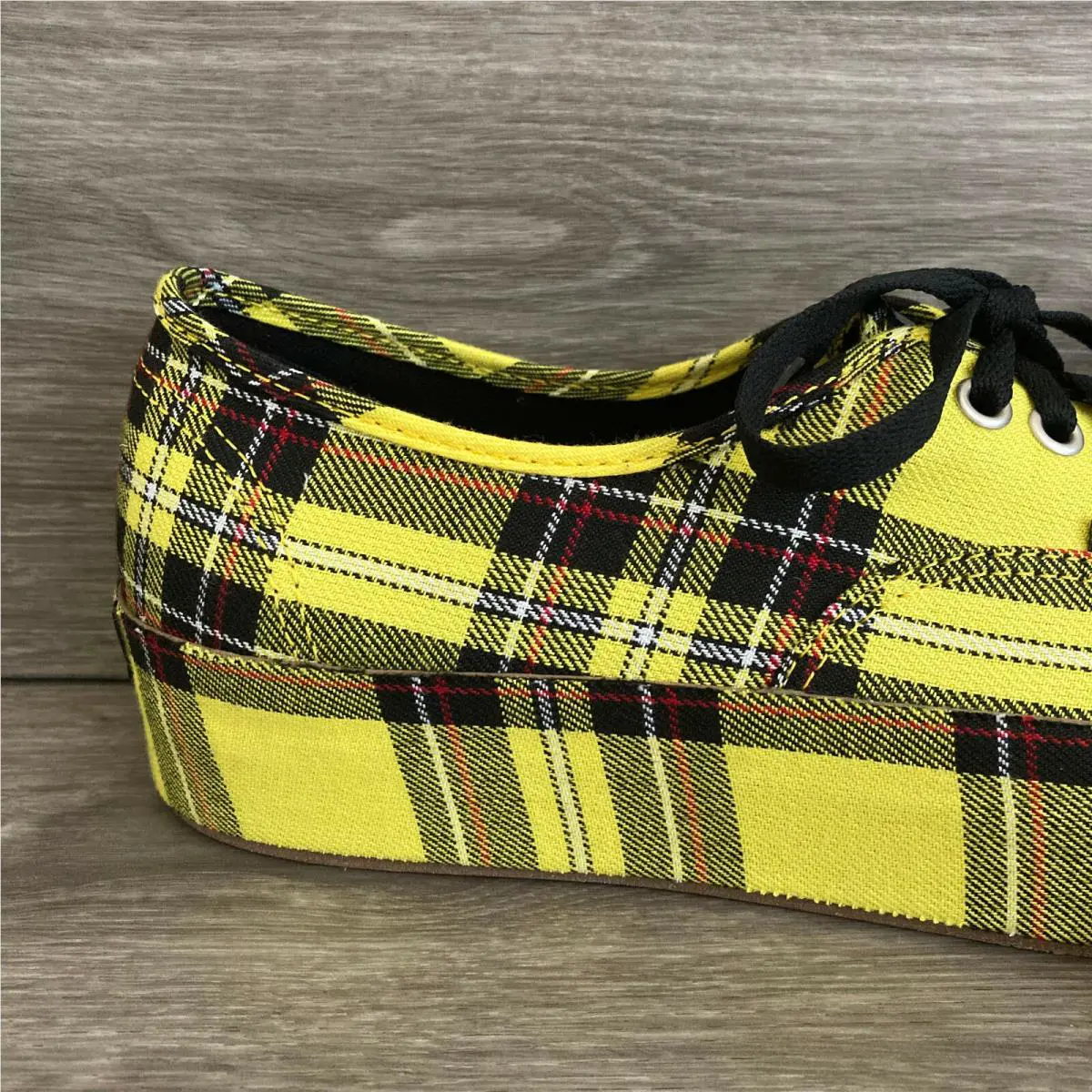 Vans shoes - Vans Authentic Platform - Authentic Platform - VN0A3AV82OF - Yellow (UPC: 194902245949) 3