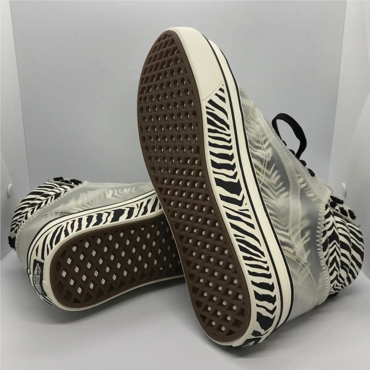 Vans shoes - VANS ComfyCush - ComfyCush - VN0A4UVM26H - Black / Marshmallow - White, Manufacturer: Black / Marshmallow (UPC: 0192828740210) 2