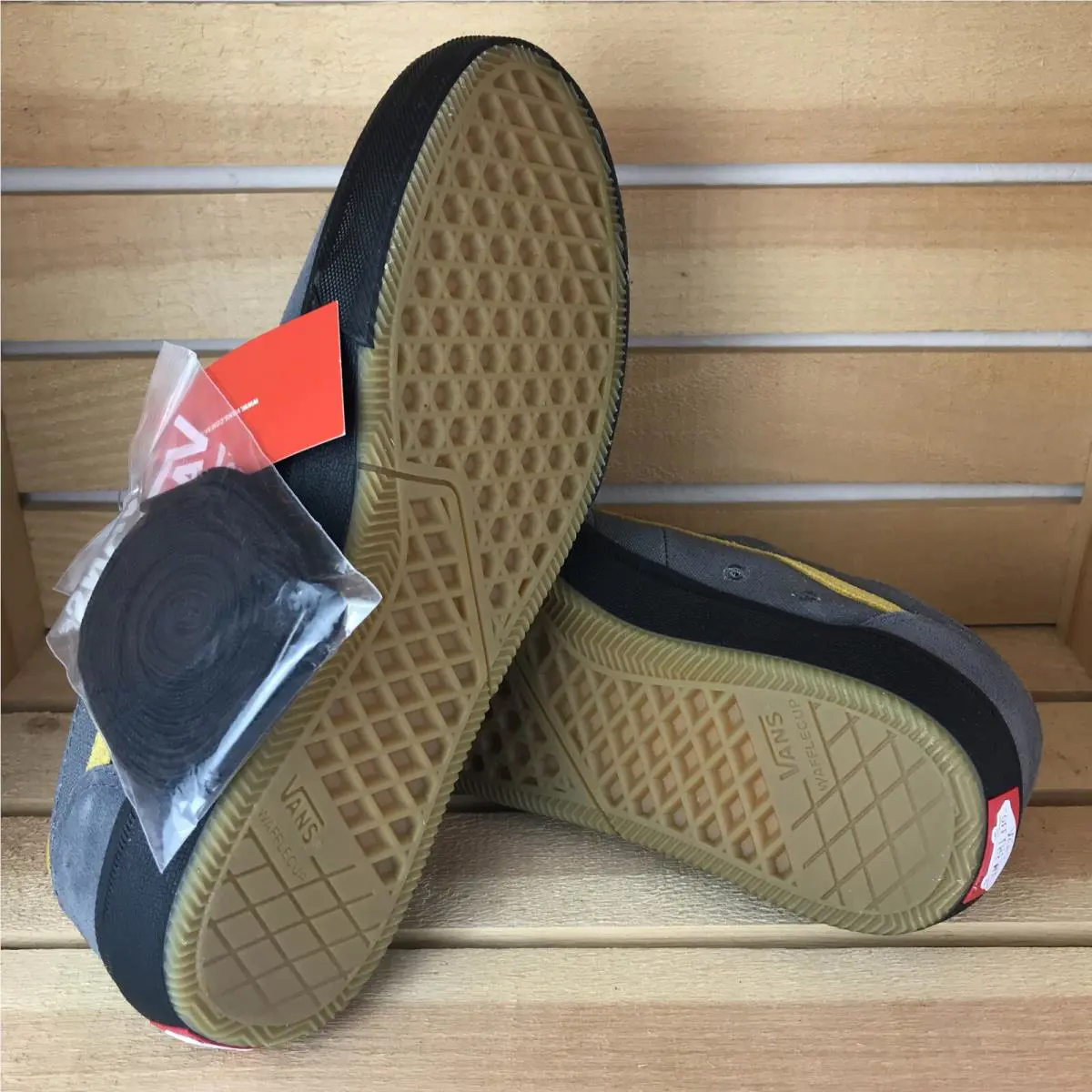 Vans shoes - Gilbert Crockett - Gilbert Crockett - VN0A38COSSL - Gray - Grey / Yellow / Black, Manufacturer: Quiet Shade / Arrowwood (UPC: 0680975223712) 3