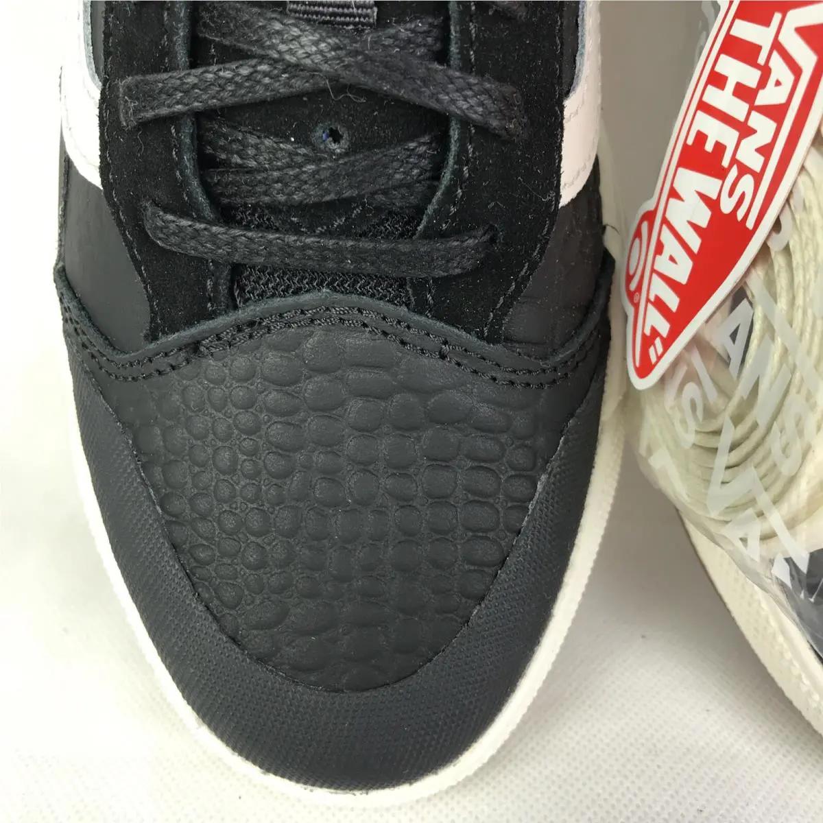 Vans shoes - VANS UltraRange Exo - UltraRange Exo - VN0A4UWM2SG - Black / Marshmallow - White, Manufacturer: Black / Marshmallow (UPC: 0194903204464) 3