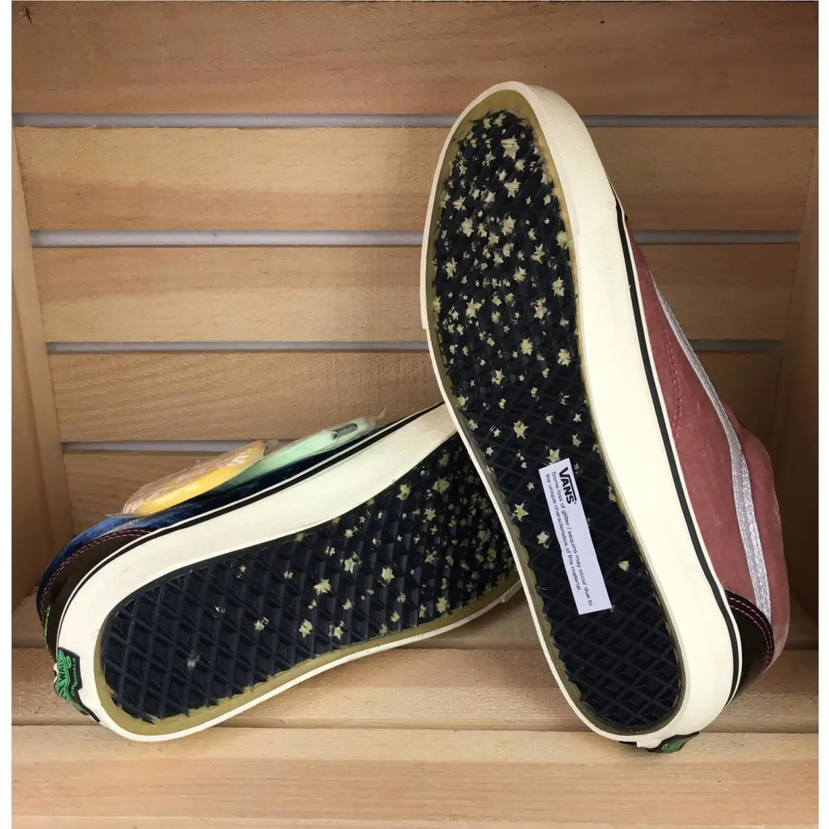 Vans shoes - VANS Old Skool - Old Skool - Multicolor - Black / White / Blue / Pink (UPC: 0680975527117) 4
