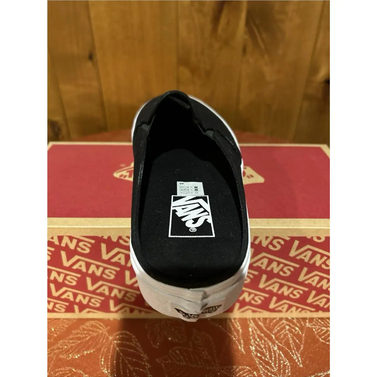 Vans shoes - VANS Classics - Classics - Black 1
