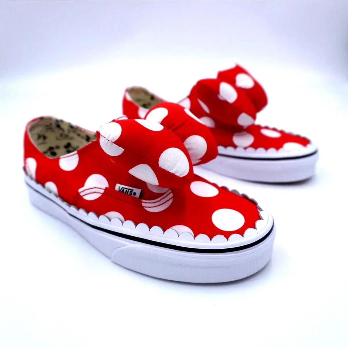 Vans Authentic x Disney Minnie`s Bow Gore Skate Shoe Slip On Womens 6.5