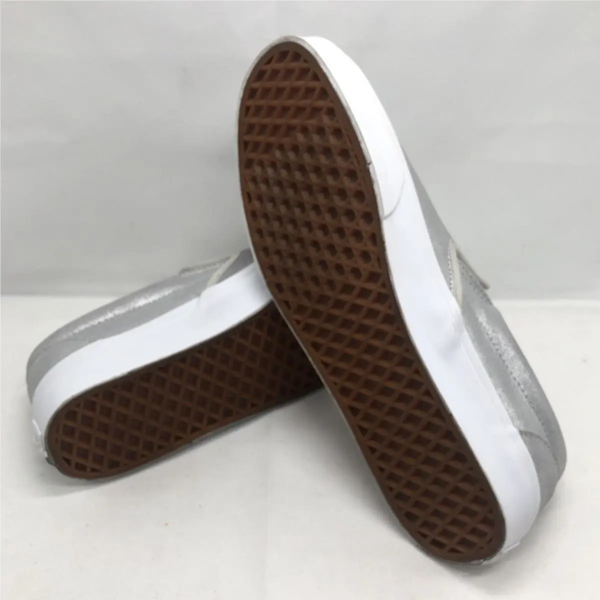 Vans shoes - VANS Classic Slip On - Classic Slip - VN0A4BV3TC4 - Silver / White (UPC: 0772259439268) 4
