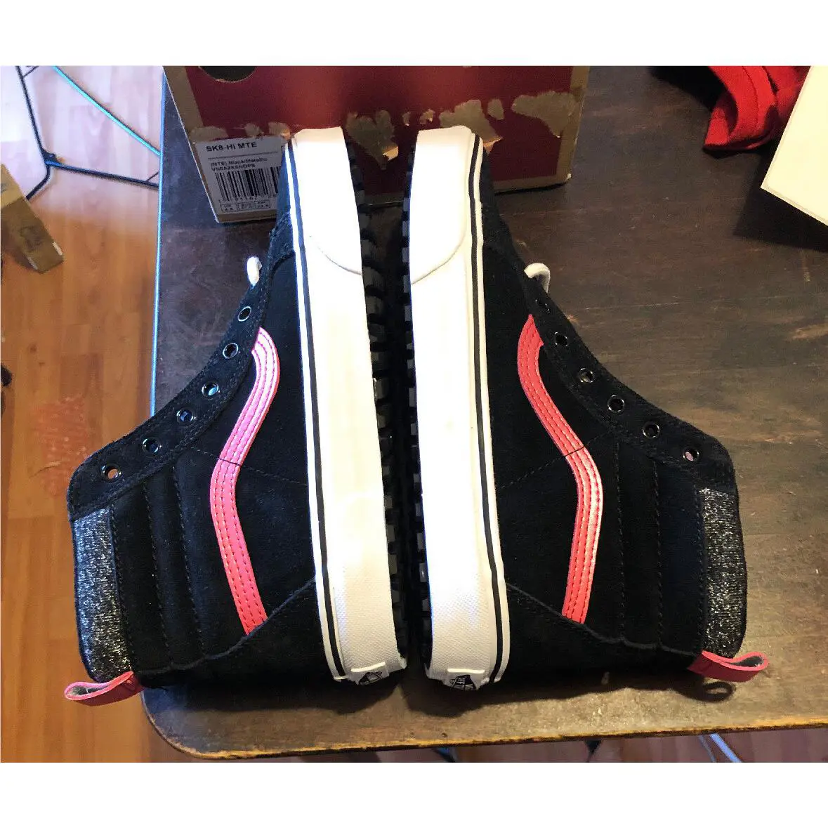 Vans shoes - Vans Sk8-Hi Mte - Mte - Black W/Pink 3