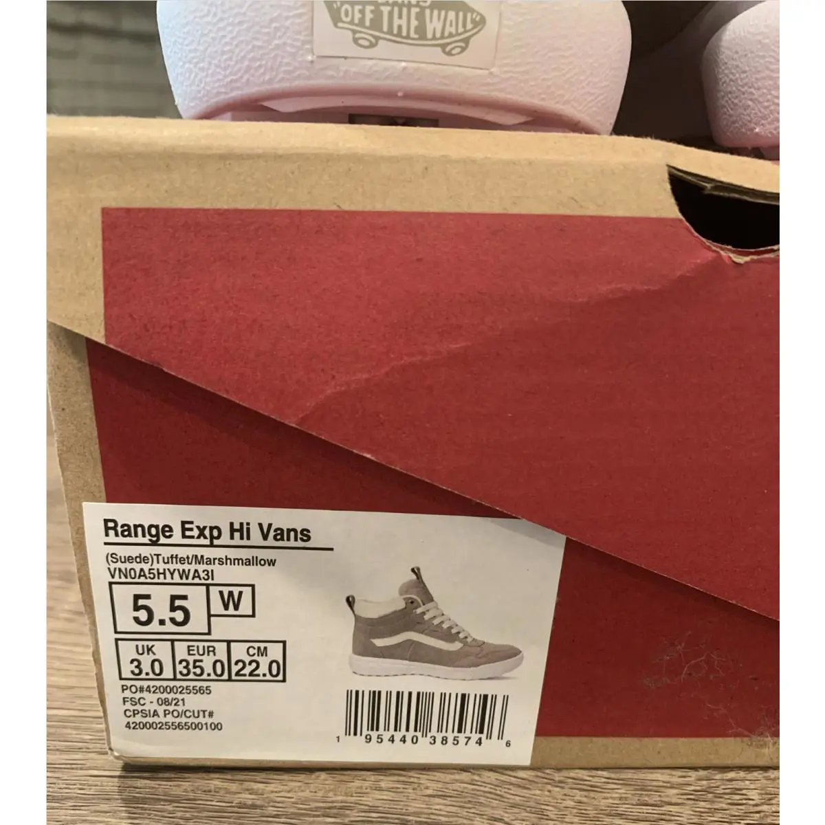 Vans shoes - VANS Range - Range - Tuffet (UPC: 0195440385746) 10