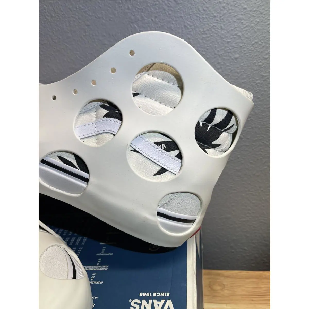 Vans shoes - Cage - Cage - White (UPC: 0194905235633) 1