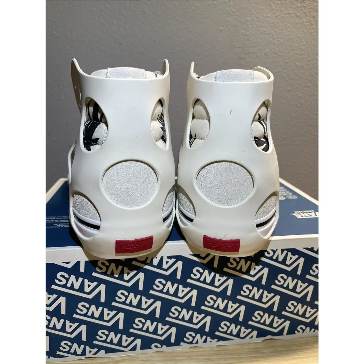 Vans shoes - Cage - Cage - White (UPC: 0194905235633) 3