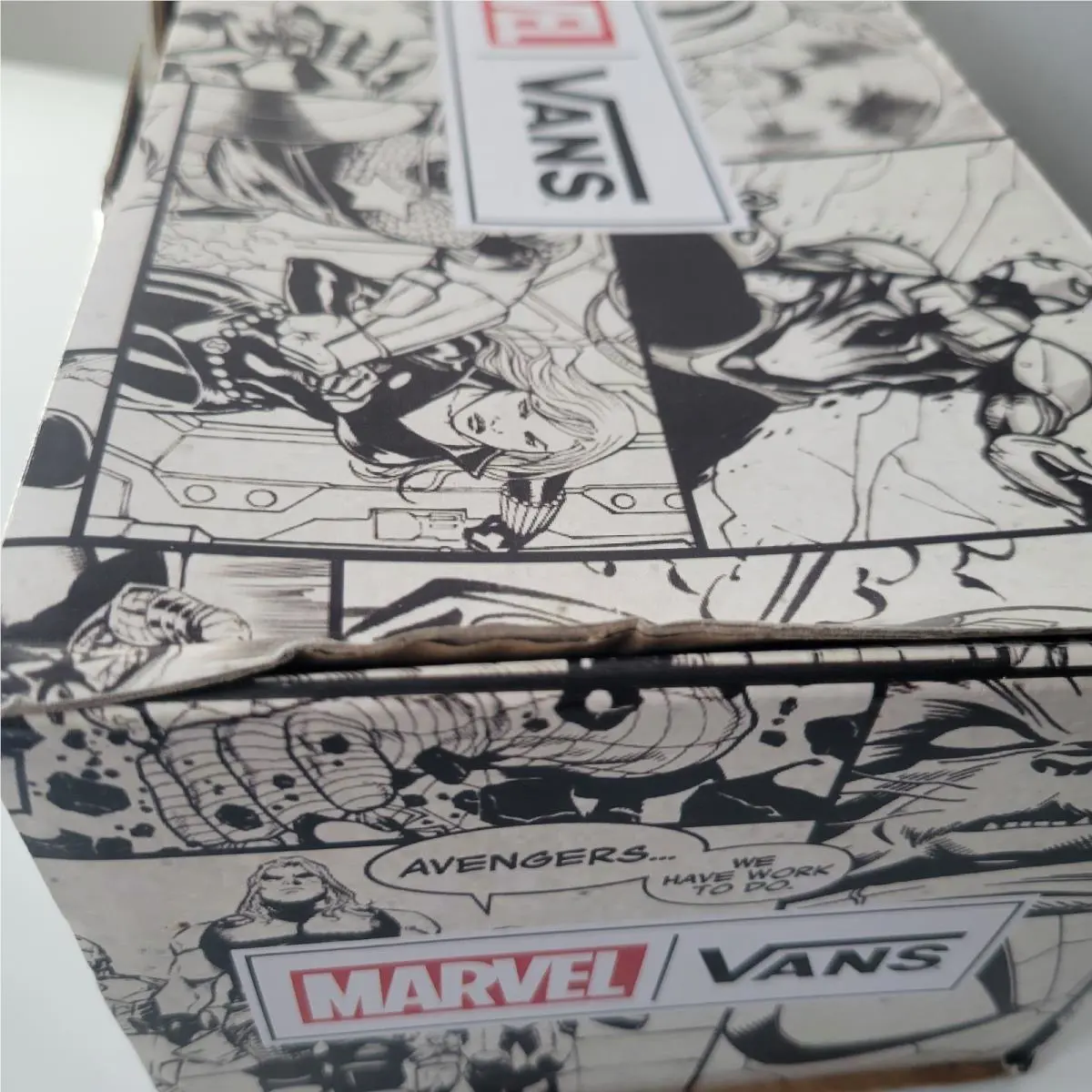 Vans shoes - VANS Off The Wall - Off The Wall - VN0A38G1U3V - Avengers Multi 13