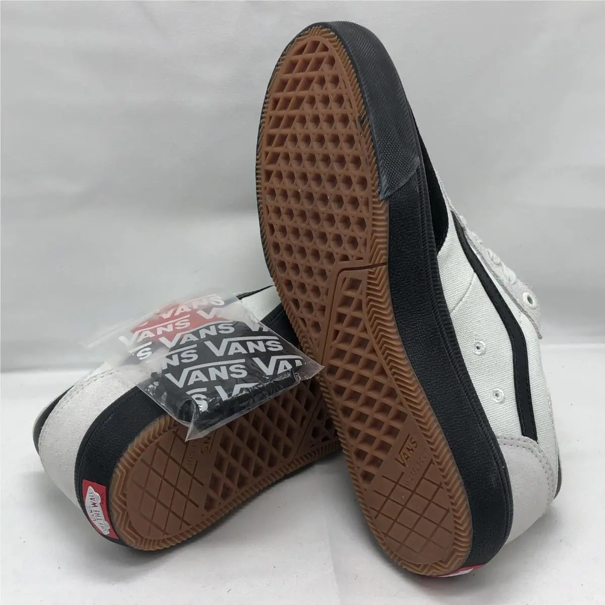 Vans shoes - Gilbert Crockett - Gilbert Crockett - VN0A38COW7U - Pearl White / Black, Manufacturer: Pearl / Black (UPC: 0772204434331) 4