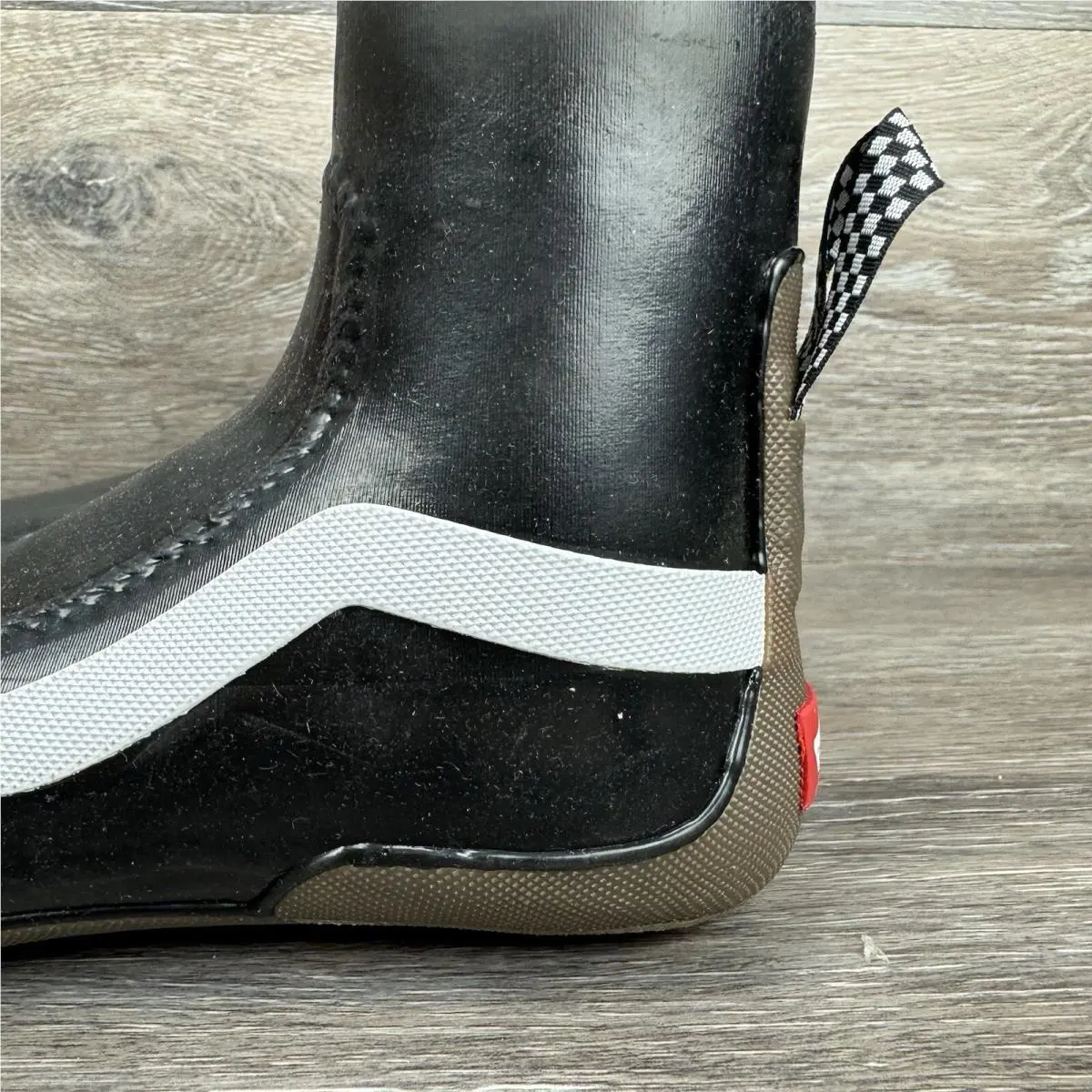 Vans shoes - Vans Surf Boot 2 Hi V - VN0A4UWKB9M1 - Black 11