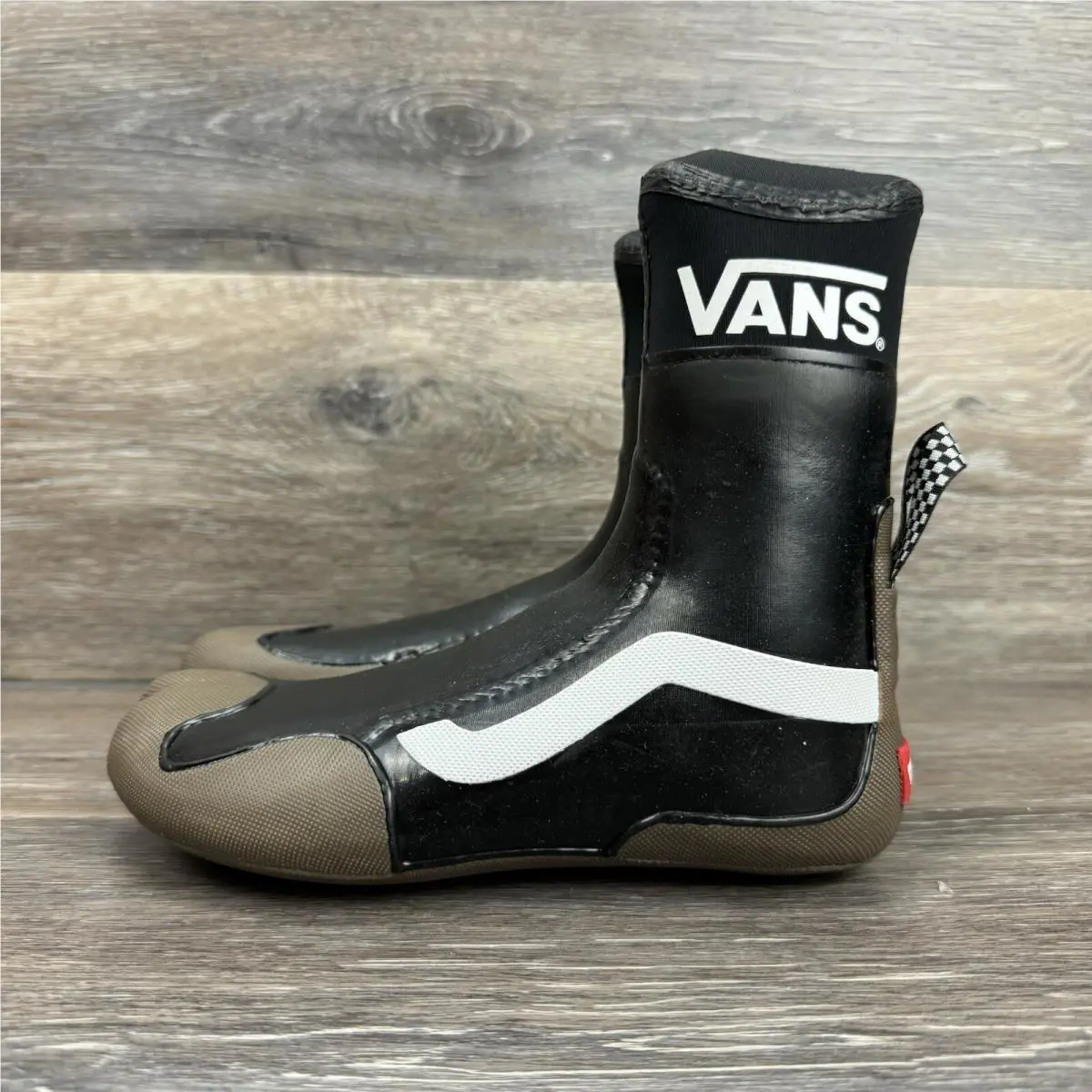 Vans shoes - Vans Surf Boot 2 Hi V - VN0A4UWKB9M1 - Black 7