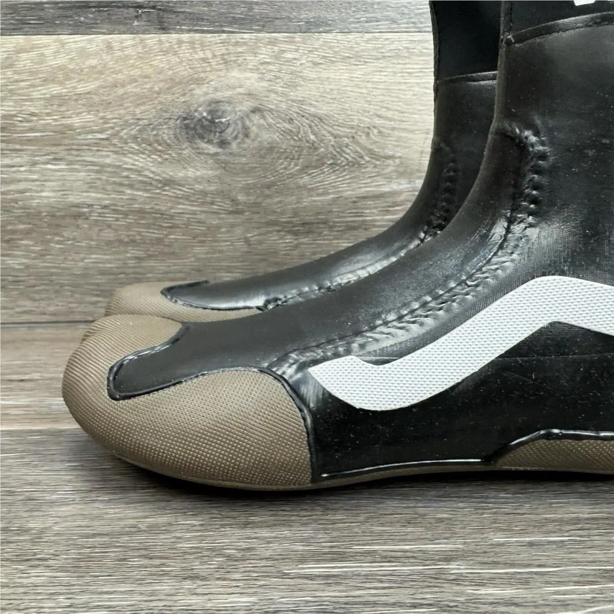 Vans shoes - Vans Surf Boot 2 Hi V - VN0A4UWKB9M1 - Black 10