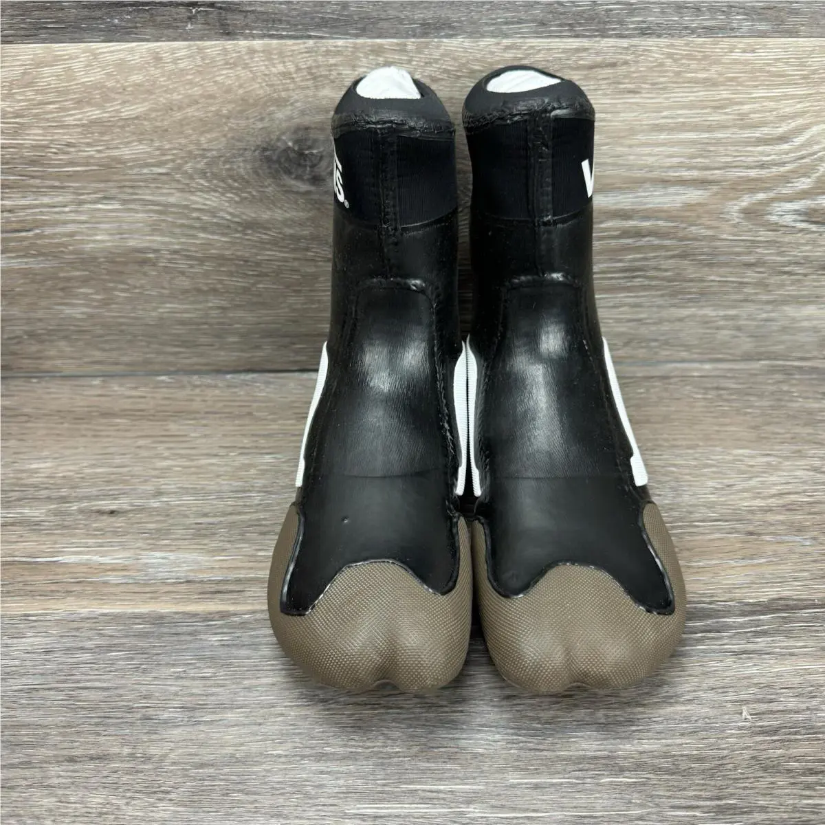 Vans shoes - Vans Surf Boot 2 Hi V - VN0A4UWKB9M1 - Black 5