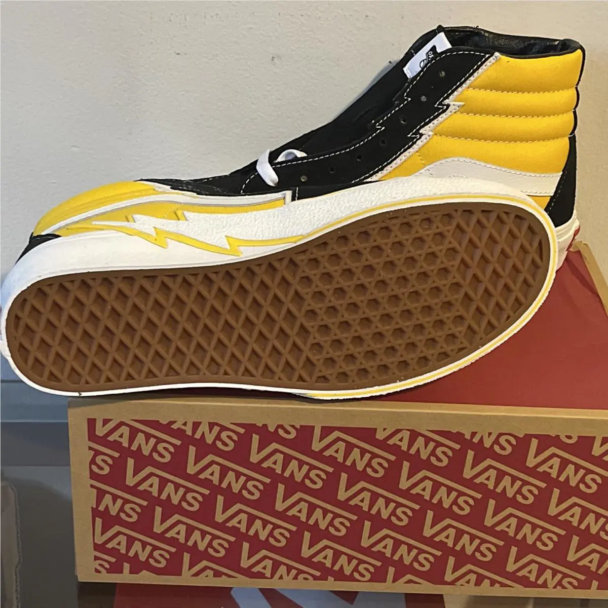 Vans shoes - Vans Sk8-Hi Bolt - Bolt - Yellow 2