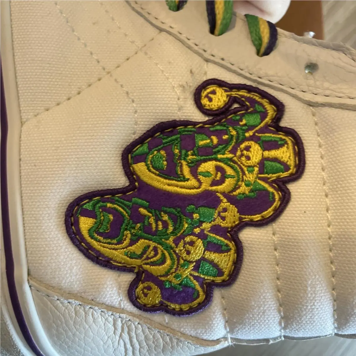 Vans SK8-HI Mardi Gras White/true White - Size 5 Unisex- VN0A7Q5NWC6