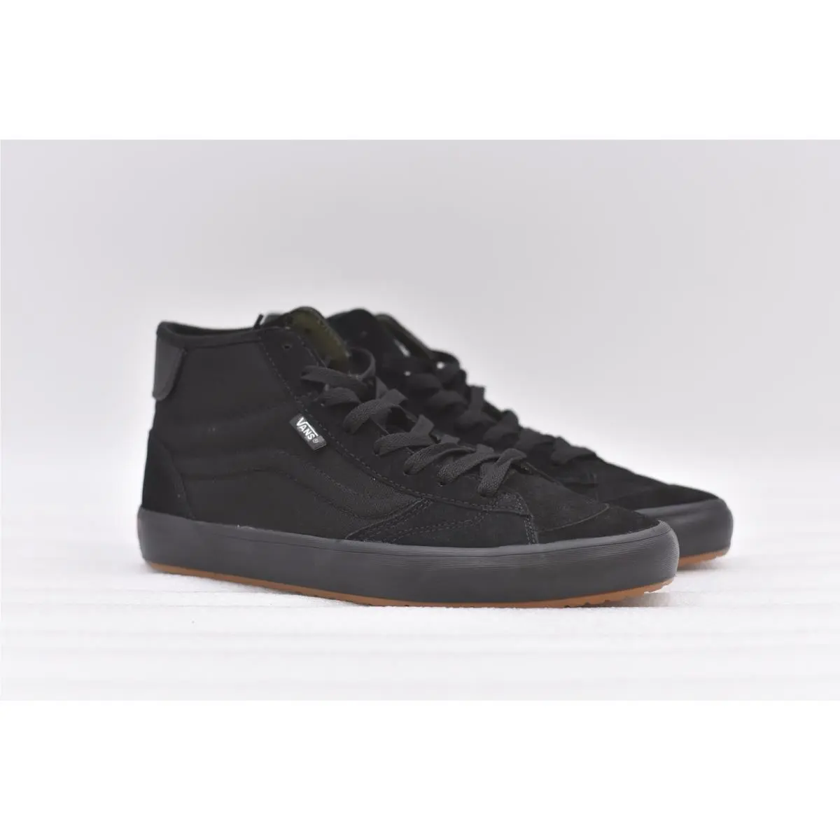 Men`s Vans The Lizzie Suede High Top Sneakers in Fatigue Black Size 7