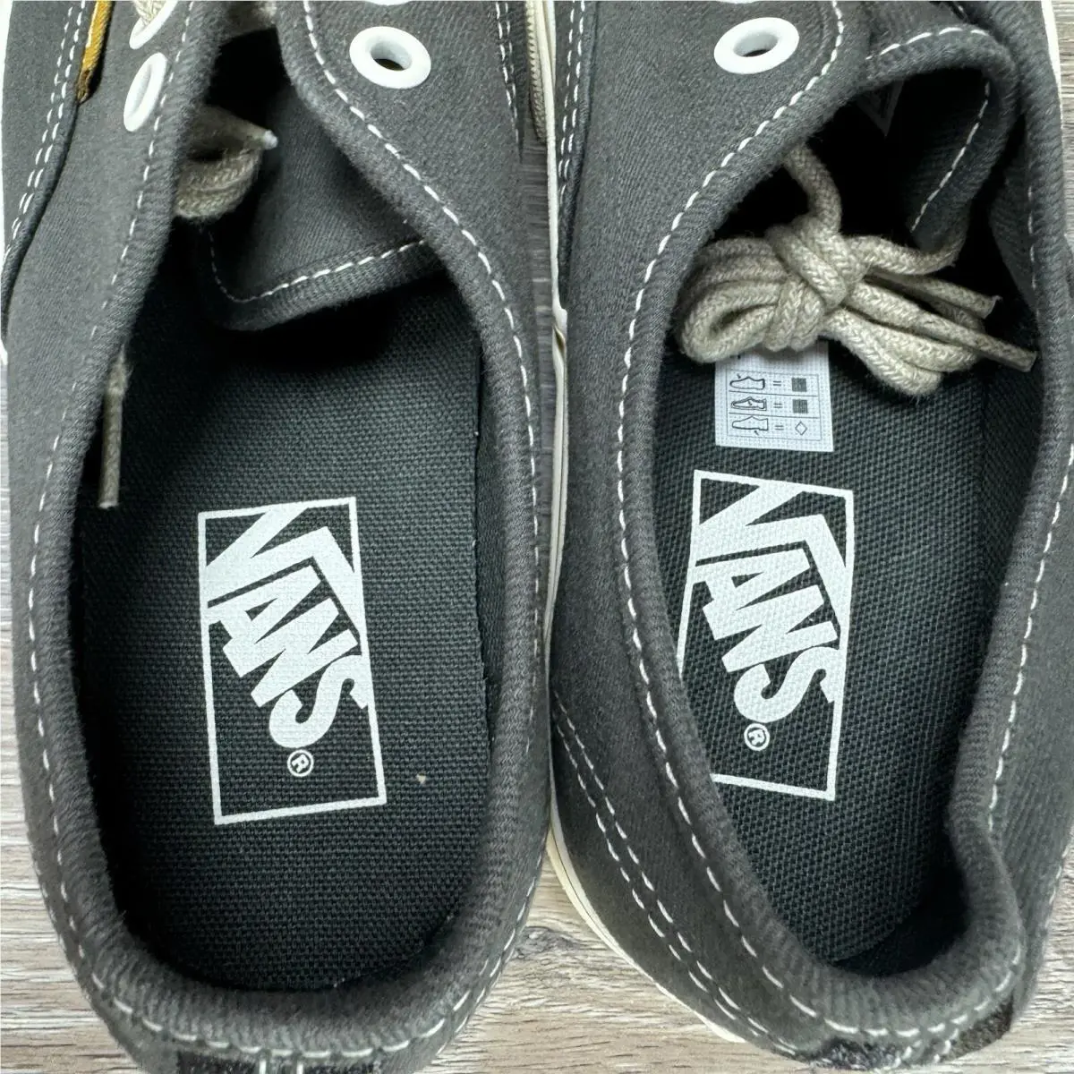 Vans shoes - Embroidered Check Authentic - Embroidered Check Authentic - VN0009PVBKP - Black 11