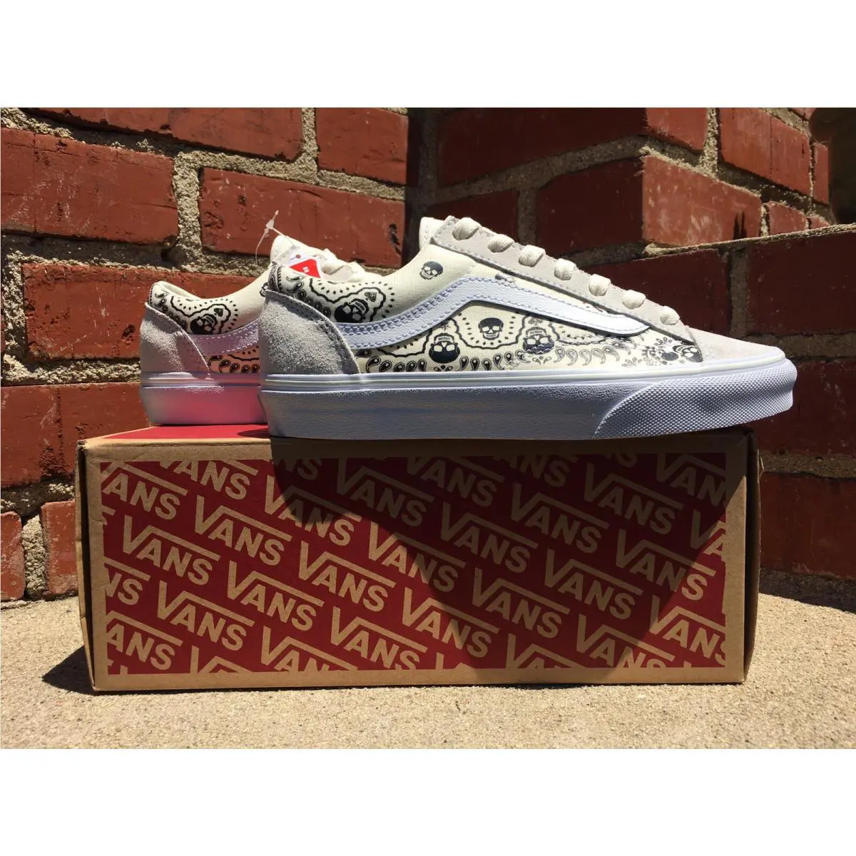 Vans shoes - Vans Bandana Style 36 - Bandana Style - White (UPC: 194902663101) 4