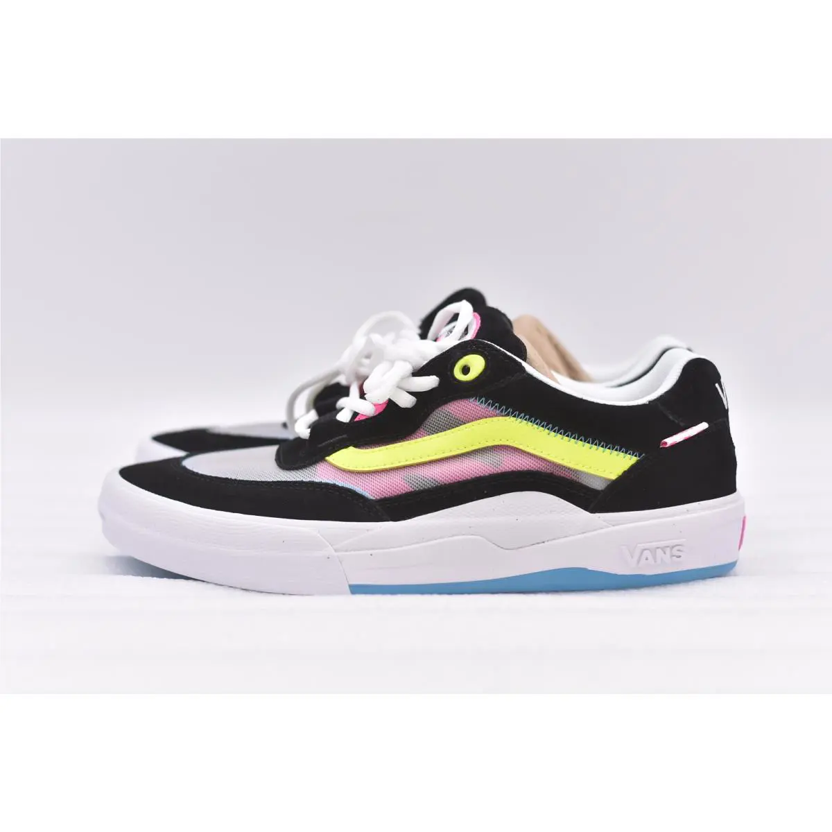 Vans shoes - Black (UPC: 196573399839) 1