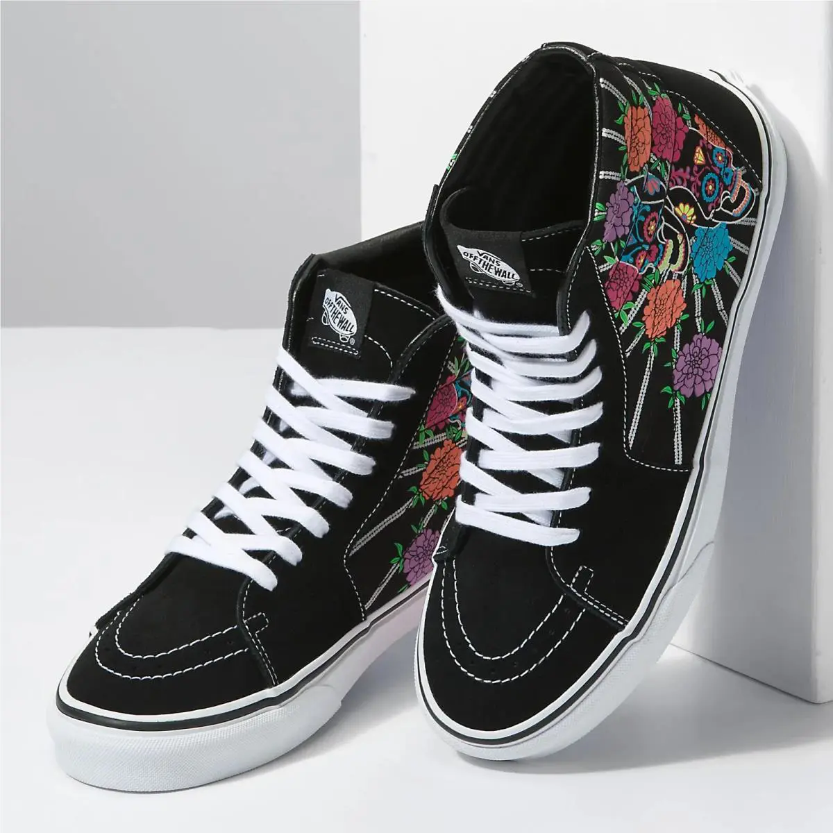 Vans shoes - BLACK SKULL PRINT - 