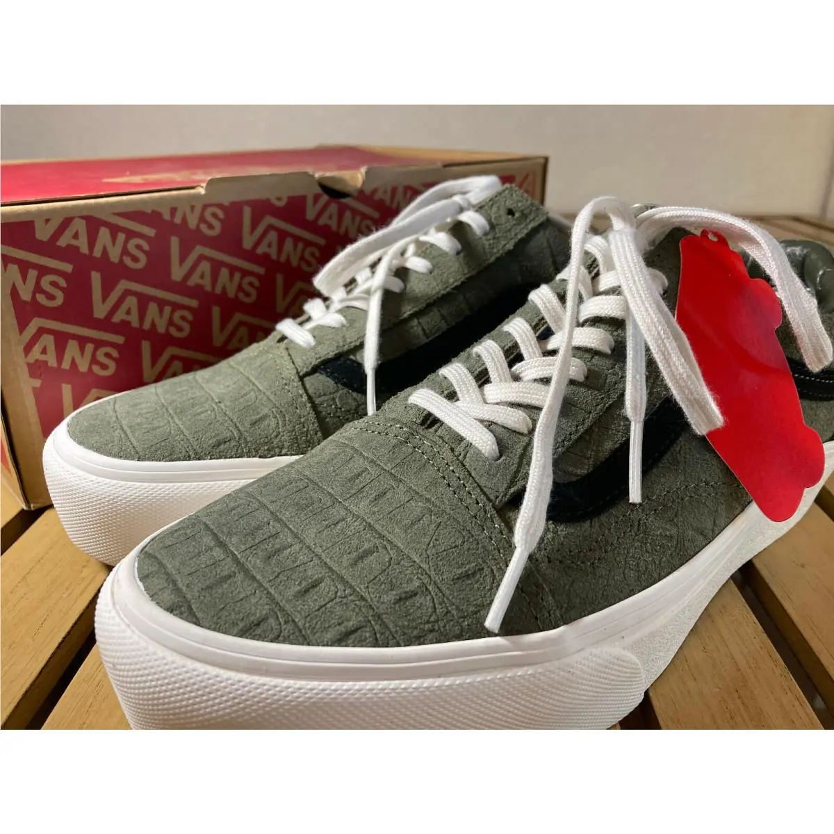 Vans Old Skool Platform Embossed Grape Leaf Size 8 Men`s 9.5 Women`s w/ Box