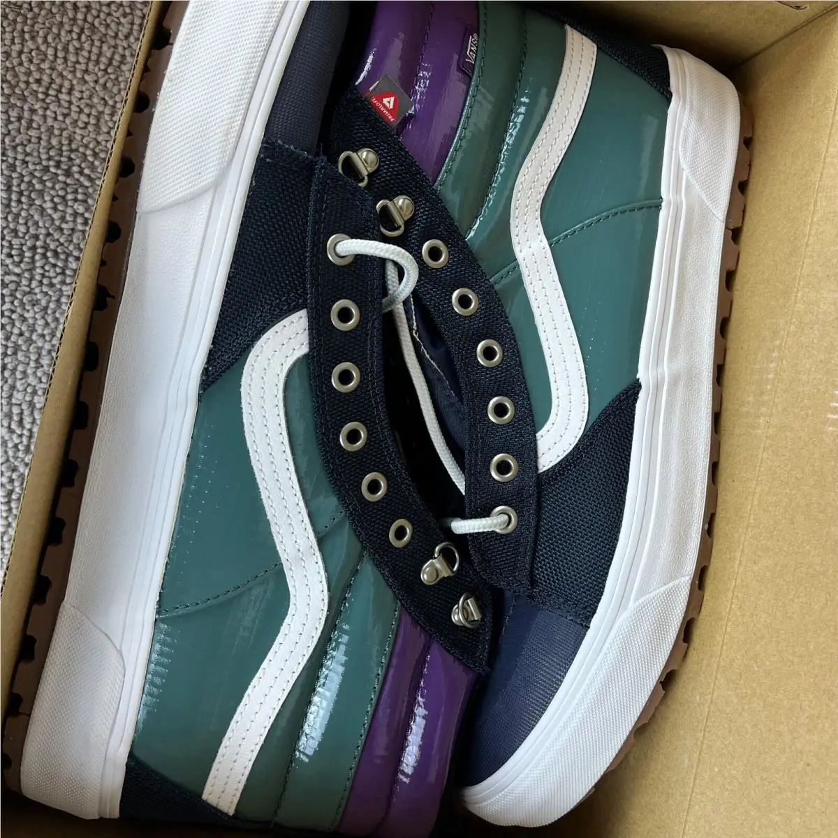 Vans shoes - VANS Sk8-Hi Mte - Mte - Blue 0