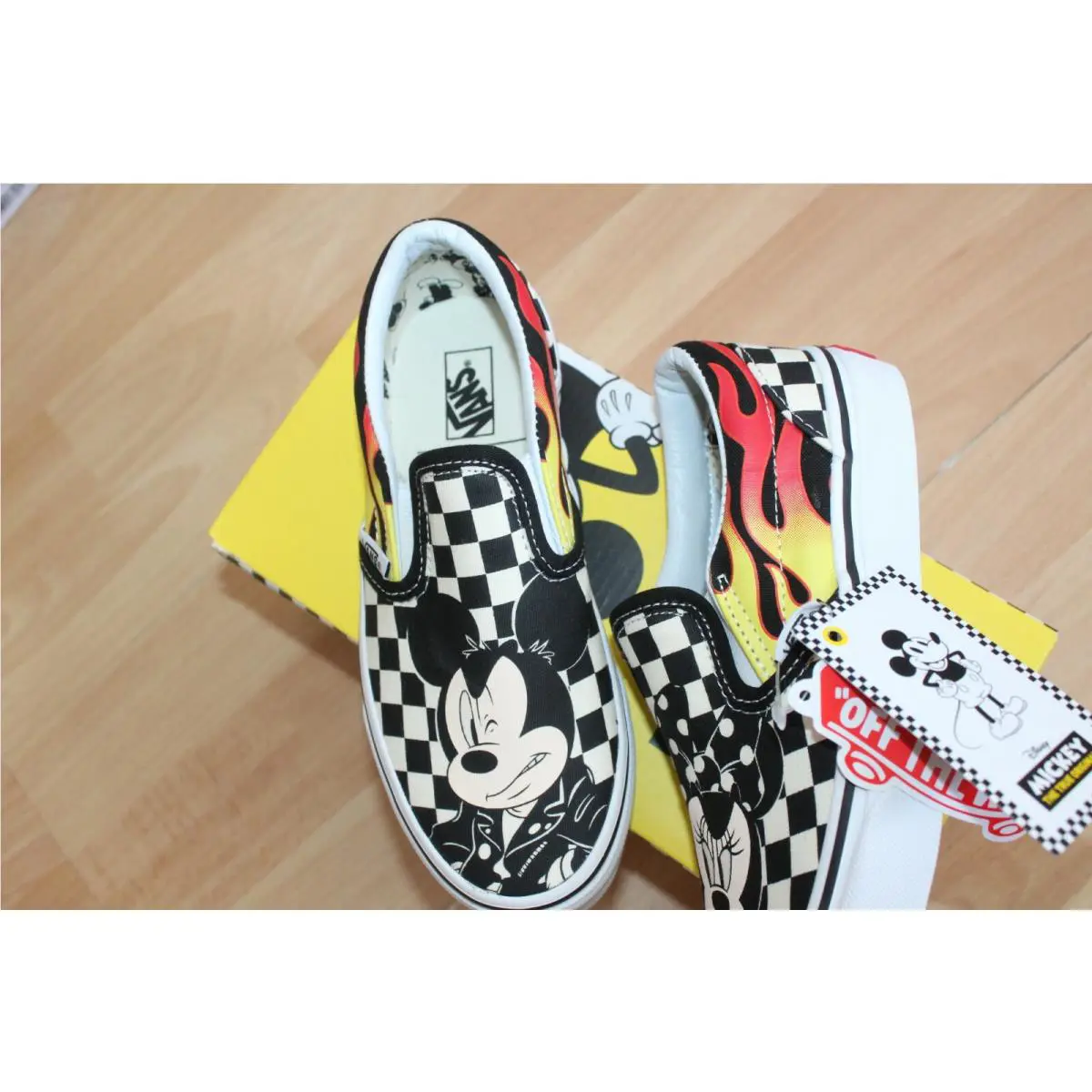 Vans shoes - SLIP ON - SLIP - Multi-Color (UPC: 192363213439) 1