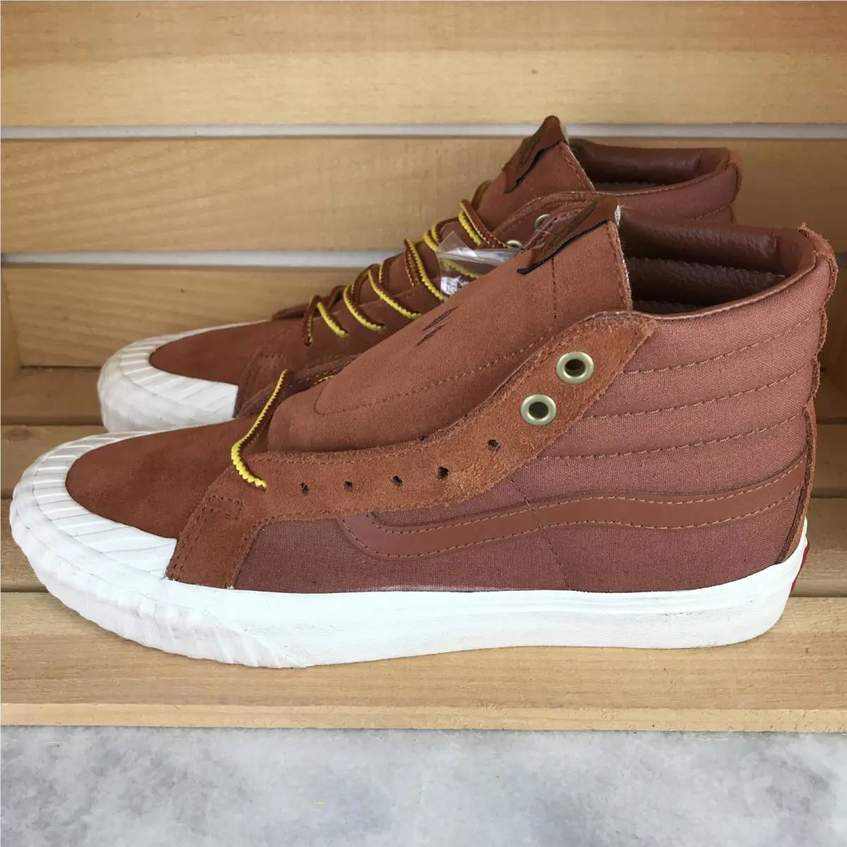 Vans shoes - SK8 HI MTE - MTE - Sunset Orange / White (UPC: 0680975327670) 0