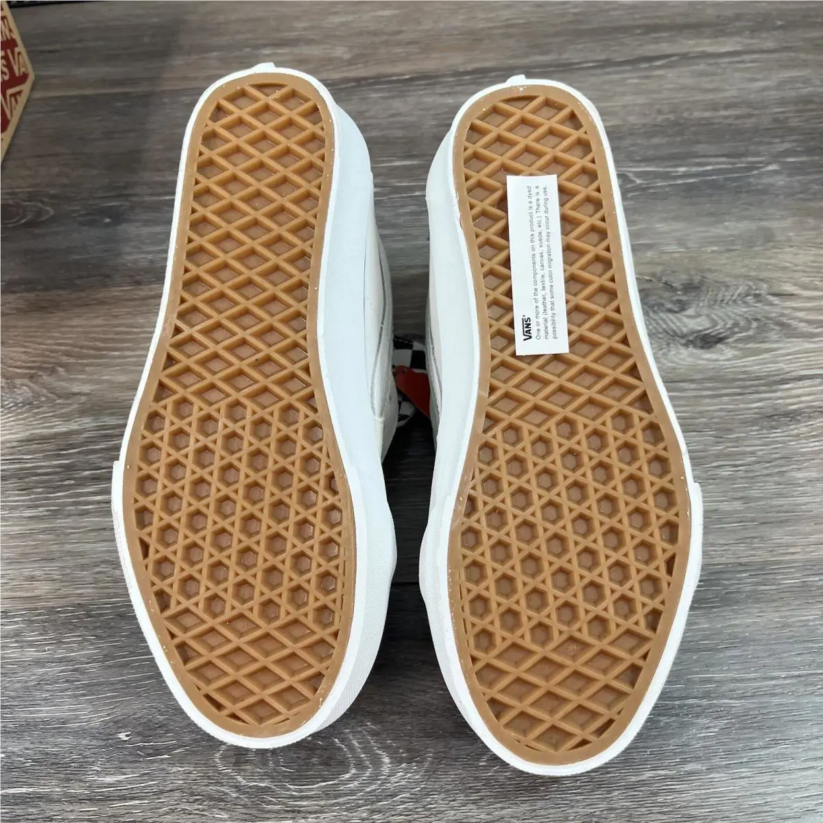 Vans shoes - VANS Sk8-Hi - VN0A4U1624F - White 11