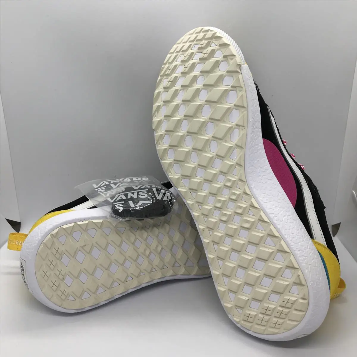 Vans shoes - VANS UltraRange Exo - UltraRange Exo - VN0A4UWM27B - Black / White / Yellow / Blue / Pink (UPC: 0192827752719) 3