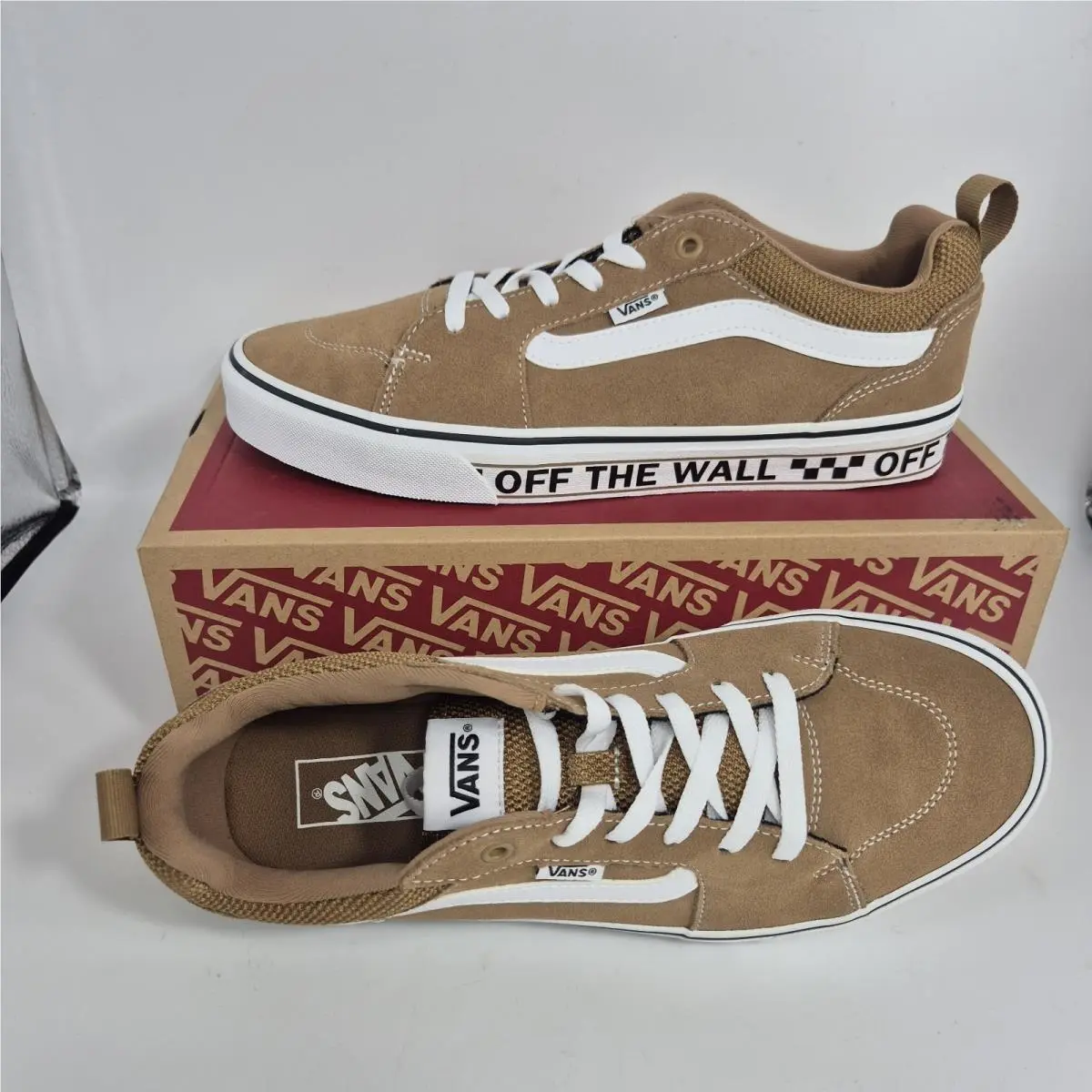 Vans Off The Wall Men`s Shoes Size 10.5 Tan Low Top Skateboarding Sneakers 883
