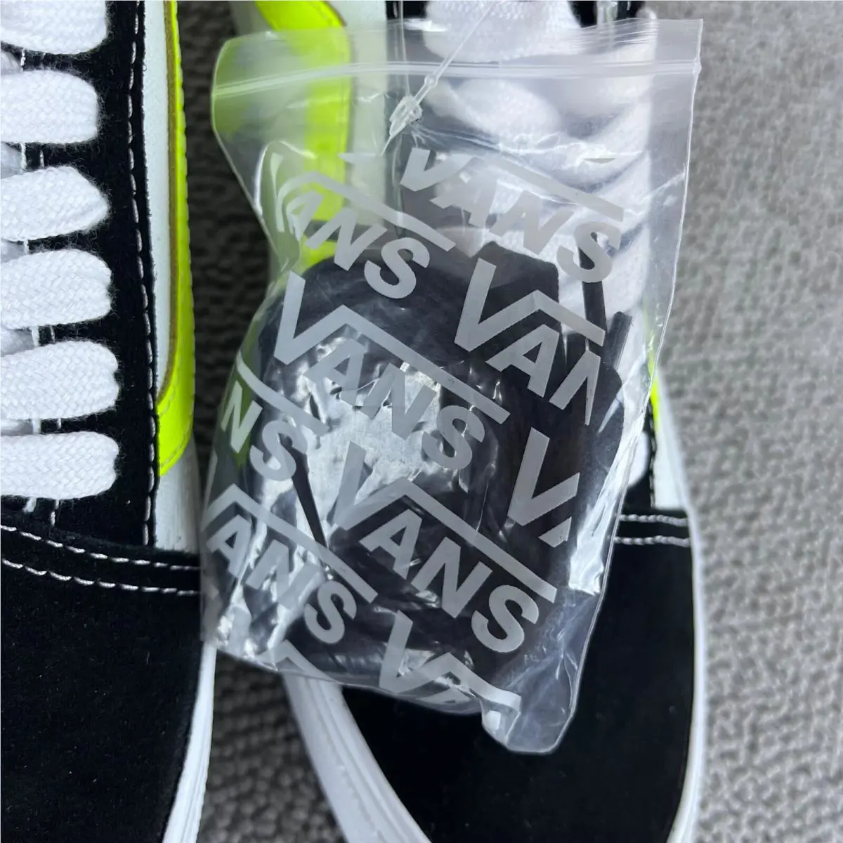 Vans shoes - VANS Old Skool - Old Skool - White 2
