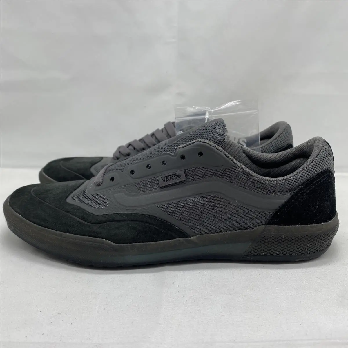 Vans shoes - VANS Ave Pro - Ave Pro - VN0A4BT7HR0 - Black / Smoke (UPC: 0194901231622) 1