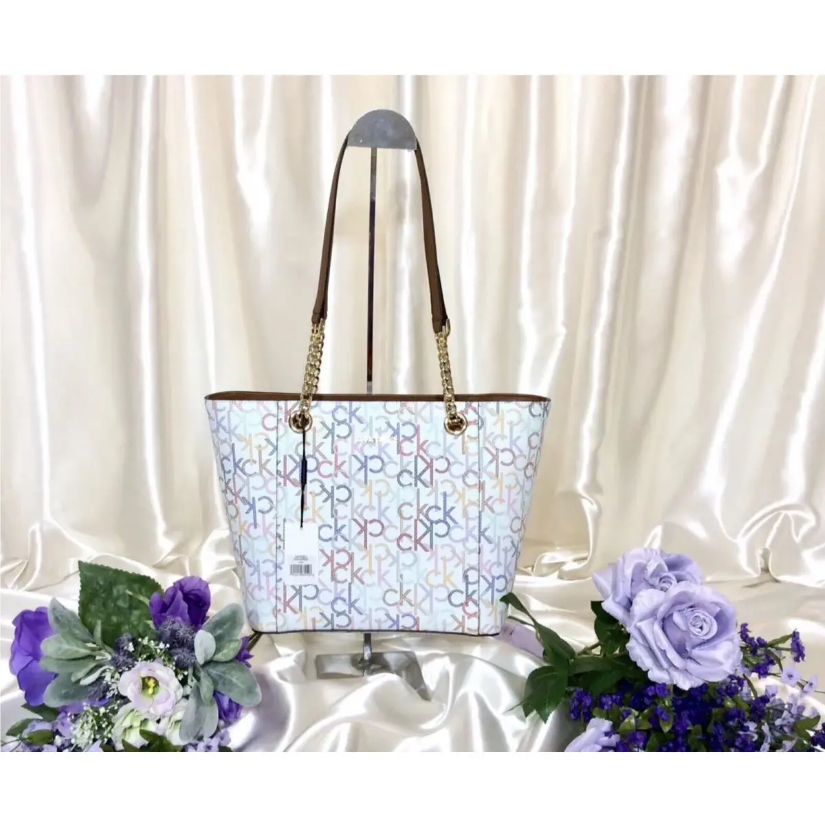 Calvin Klein Hayden Large Signature Tote White/multi