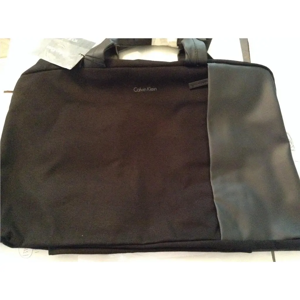 Calvin Klein Black Weekend Sport Duffle Gym Travel Bag Adjustable Straps