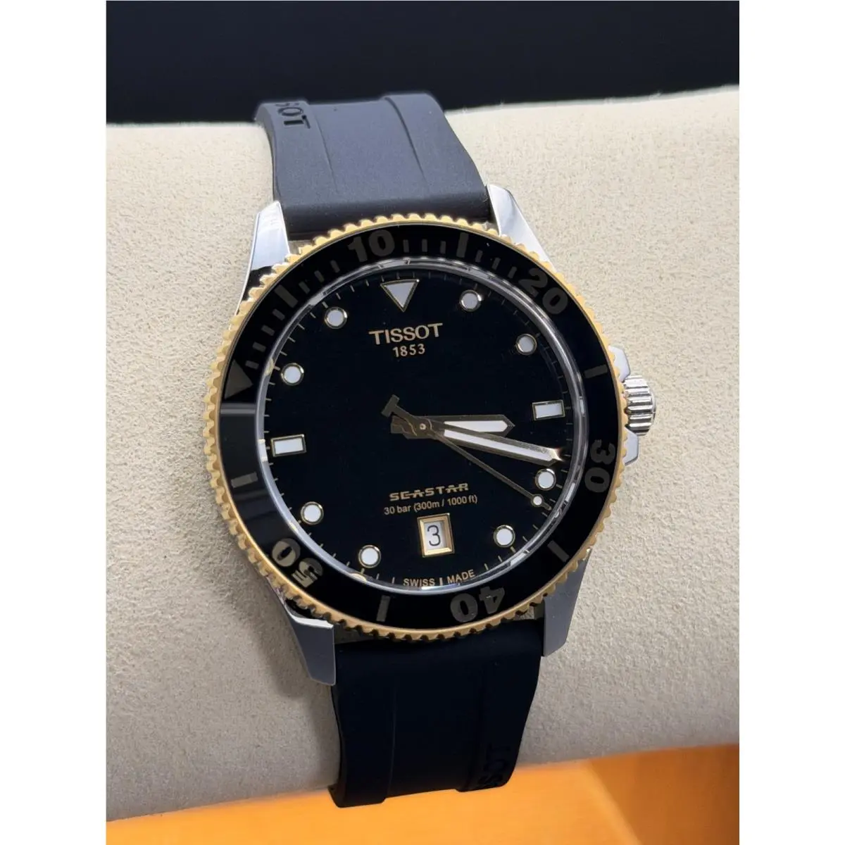 Tissot Seastar 1000 Quartz 40MM Rubber Men`s Watch T120.410.27.051.00 - Dial: Black, Band: Black, Bezel: Black