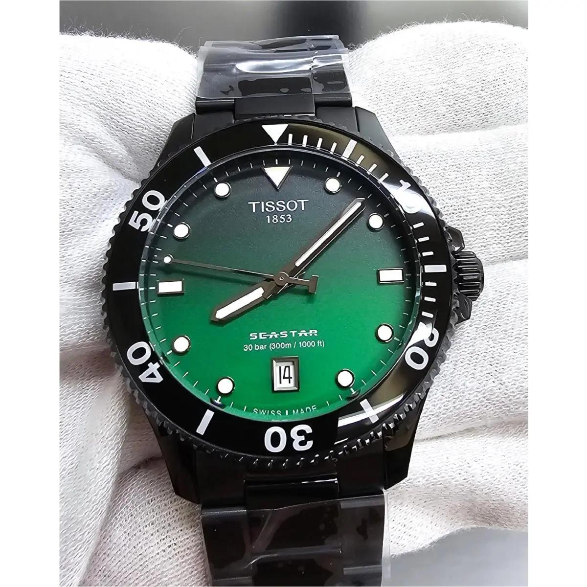 Tissot Seastar 1000 Quartz 40mm Green-black Men`s Watch T120.410.33.091.00 - Dial: Green-Black, Band: Black, Bezel: Black
