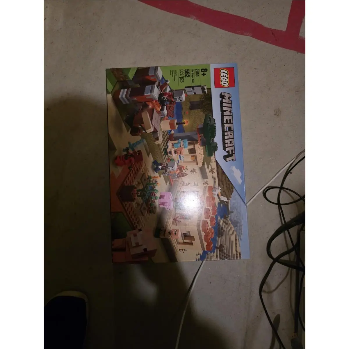 Lego Minecraft The Illager Raid 21160 Retired