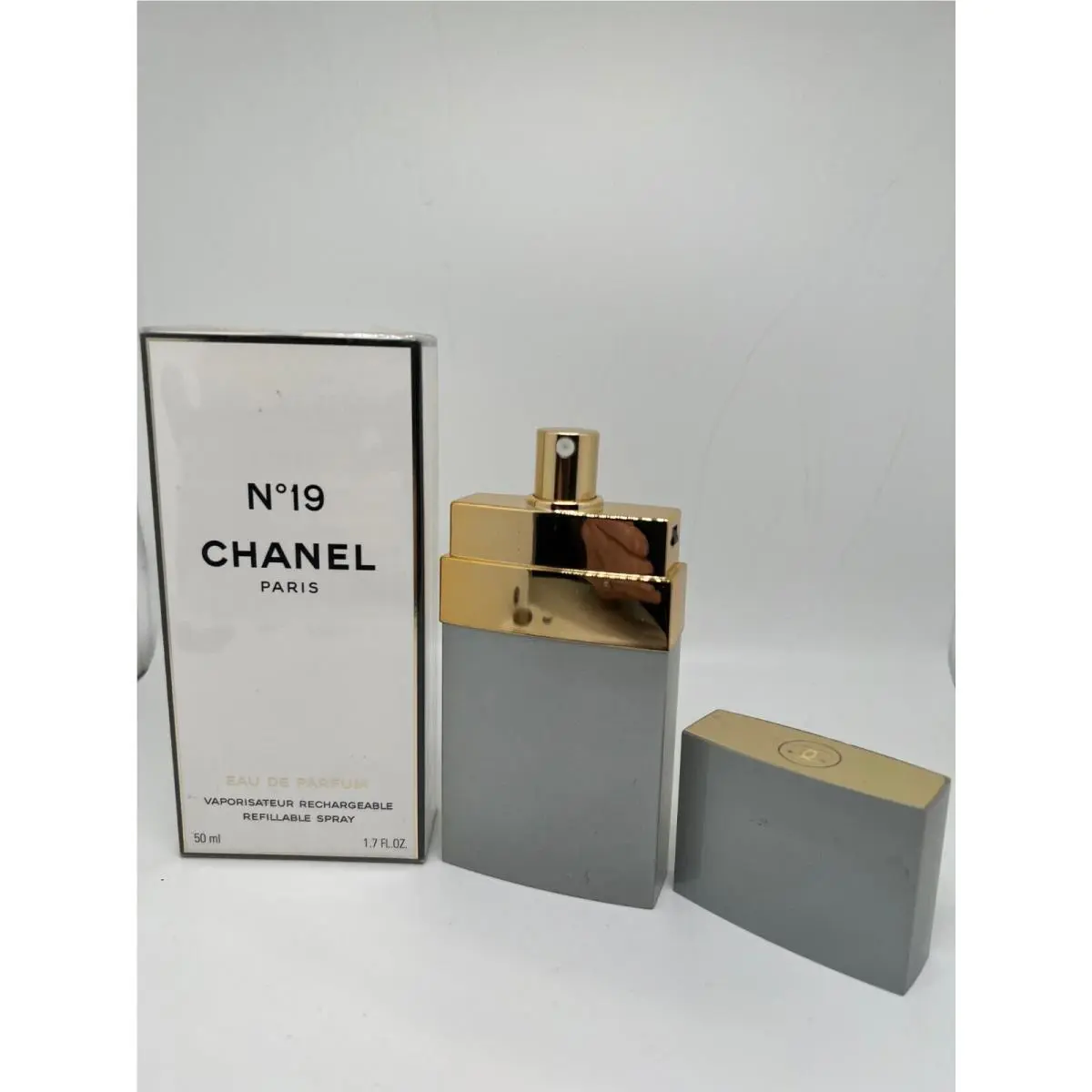 France Chanel N.19 1.7 FL Oz/ 50 ML Eau De Parfum Refillable Spray Box